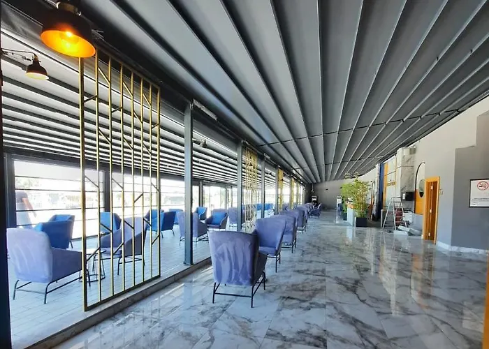 Ξενοδοχείο Jura Lara