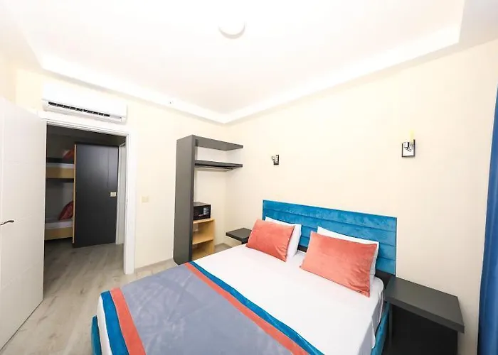 Ξενοδοχείο Jura Lara 4*