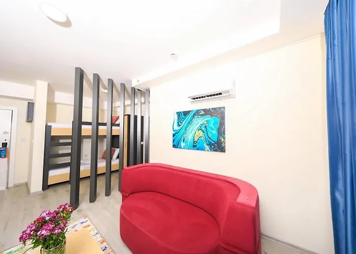 Ξενοδοχείο Jura Lara