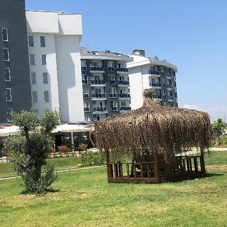 Otel Royal Towers Lara 4*