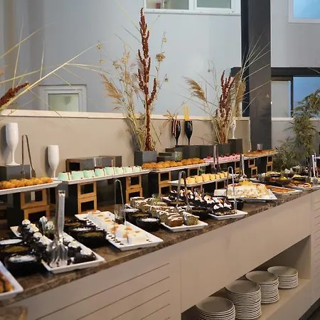 فندق Jura Lara 4*