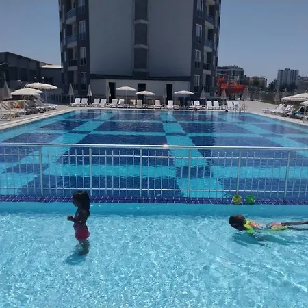 Royal Towers Lara מלון 4*