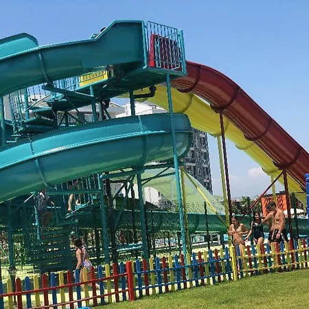 מלון Royal Towers Lara 4*