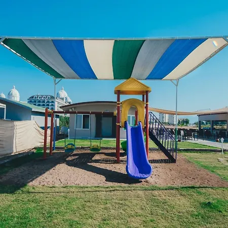 Royal Towers Lara מלון 4*