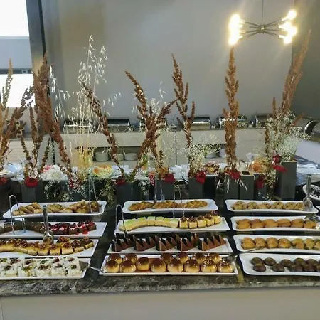 Royal Towers Lara אנטליה